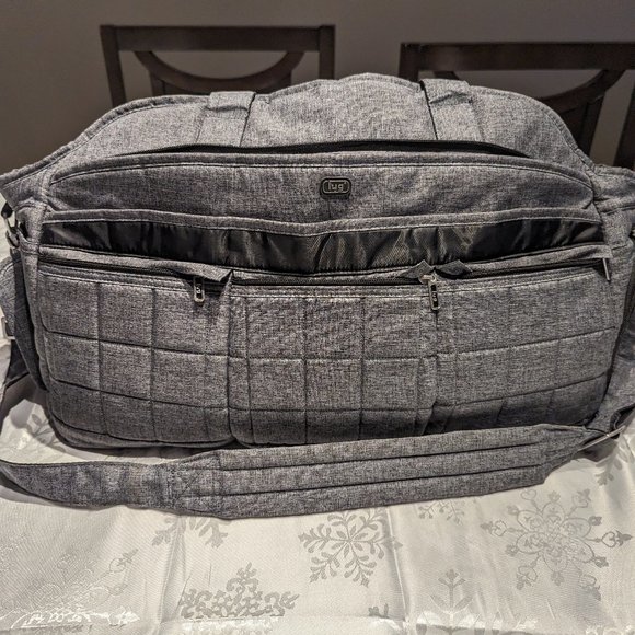 Gray Large Lug Airbus Weekender Bag - Picture 1 of 10